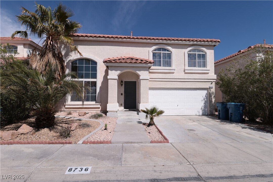 8736 Raindrop Canyon Ave in Las Vegas, NV - Building Photo