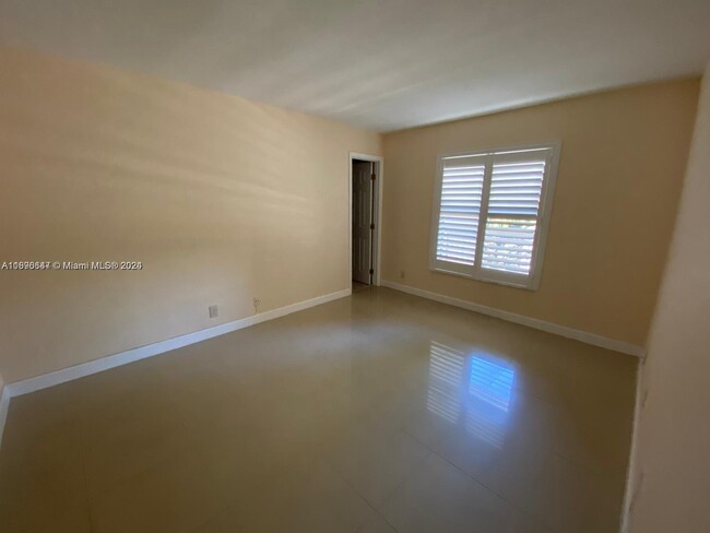 455 S Pine Island Rd, Unit 305C in Plantation, FL - Foto de edificio - Building Photo