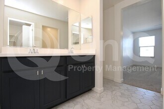 2540 W La Salle St in Phoenix, AZ - Building Photo - Building Photo