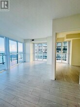 38 Annie Craig Dr in Toronto, ON - Building Photo - Building Photo