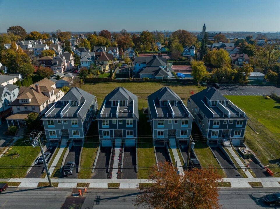 544 N Broadway in Yonkers, NY - Building Photo