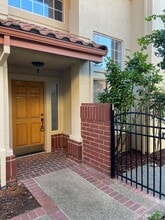 106 Lost Lake Ct in Folsom, CA - Building Photo - Building Photo