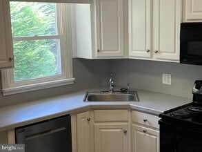2311 Centerville Rd in Wilmington, DE - Building Photo - Building Photo