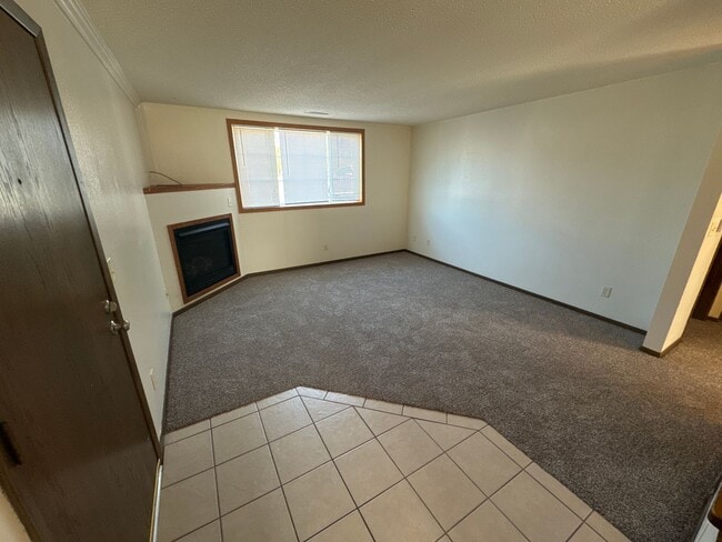 3080 9th St in Marion, IA - Building Photo - Building Photo