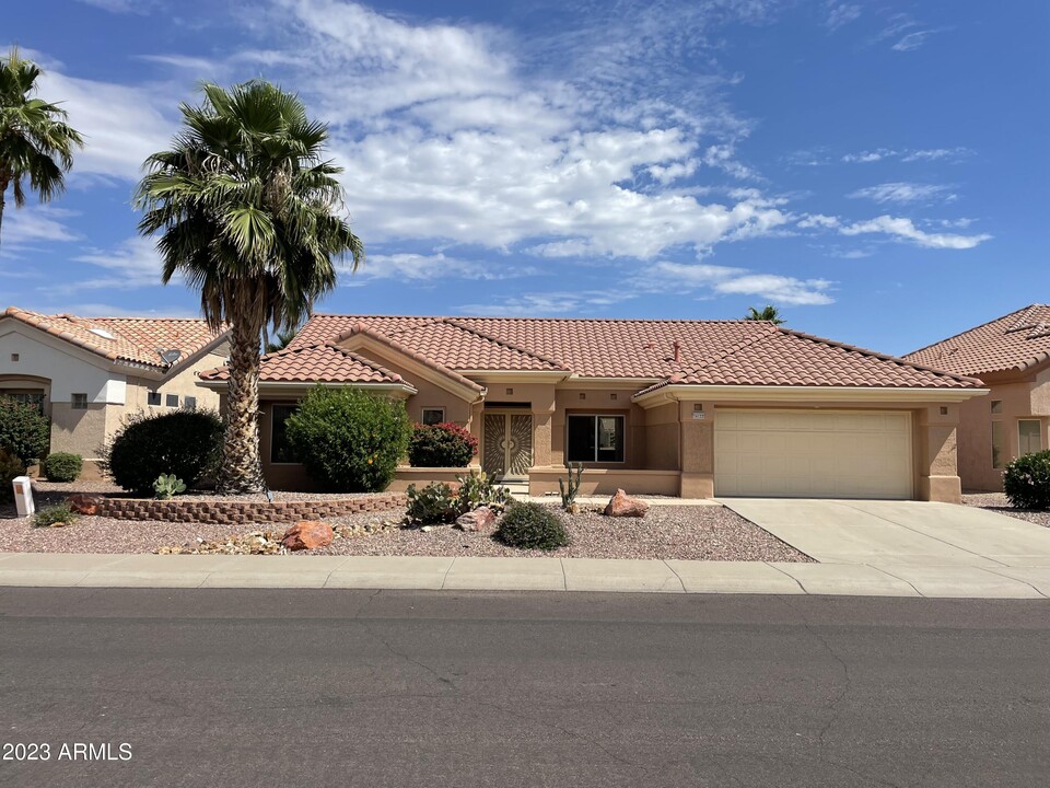 14122 W Parada Dr in Sun City West, AZ - Building Photo