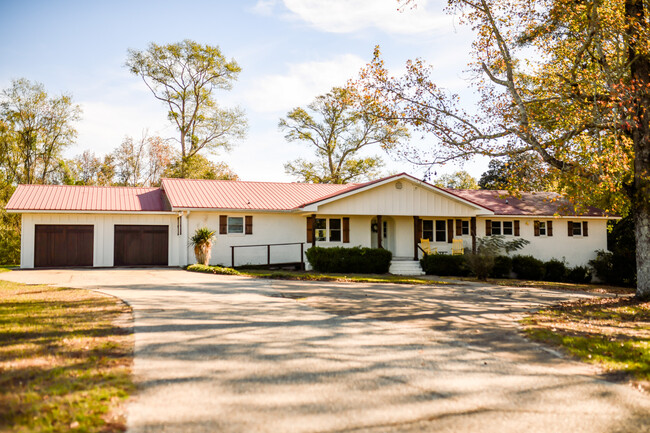 1323 Florida Hwy in Atmore, AL - Building Photo - Building Photo