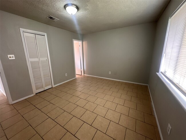 7207 Caracas Dr in Houston, TX - Building Photo - Building Photo