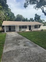2311 Bougainvillea St in Sarasota, FL - Building Photo