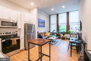 1300 S 19th St in Philadelphia, PA - Building Photo