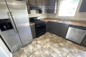 1069 Meadow Glen Cir in Fairburn, GA - Building Photo - Building Photo