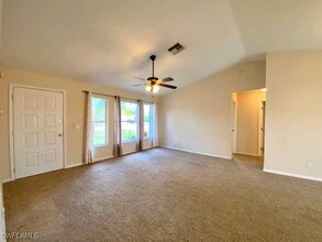140 SE 17th St in Cape Coral, FL - Building Photo - Building Photo