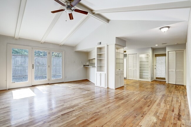 property at 5312 Buffalo Speedway