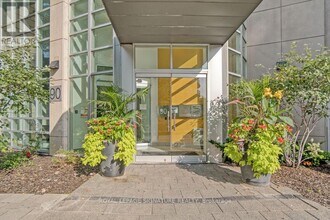 90 Absolute Ave in Mississauga, ON - Building Photo - Building Photo