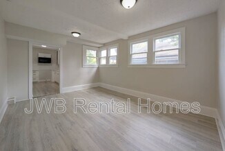 1045 Dorchester St in Jacksonville, FL - Building Photo - Building Photo