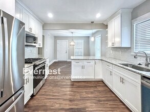 605 Flat Shoals Ave SE in Atlanta, GA - Building Photo - Building Photo
