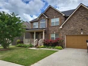 950 Rockbass Rd in Suwanee, GA - Building Photo - Building Photo