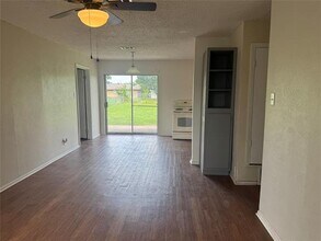 606 E Broad St in Forney, TX - Building Photo - Building Photo