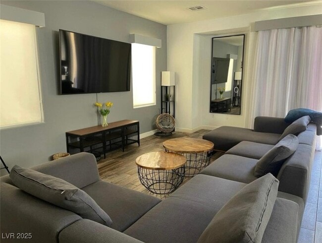 5289 Coral Ribbon Ave in Las Vegas, NV - Building Photo - Building Photo