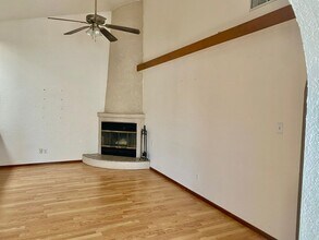 2032 Camelot Dr in Las Cruces, NM - Building Photo - Building Photo