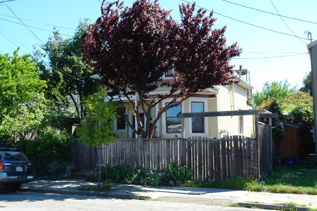 2533 California St in Berkeley, CA - Foto de edificio