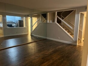 4727 N Cedar Ave in Fresno, CA - Building Photo - Building Photo