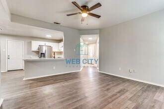 2510 Lyola St in Dallas, TX - Building Photo - Building Photo