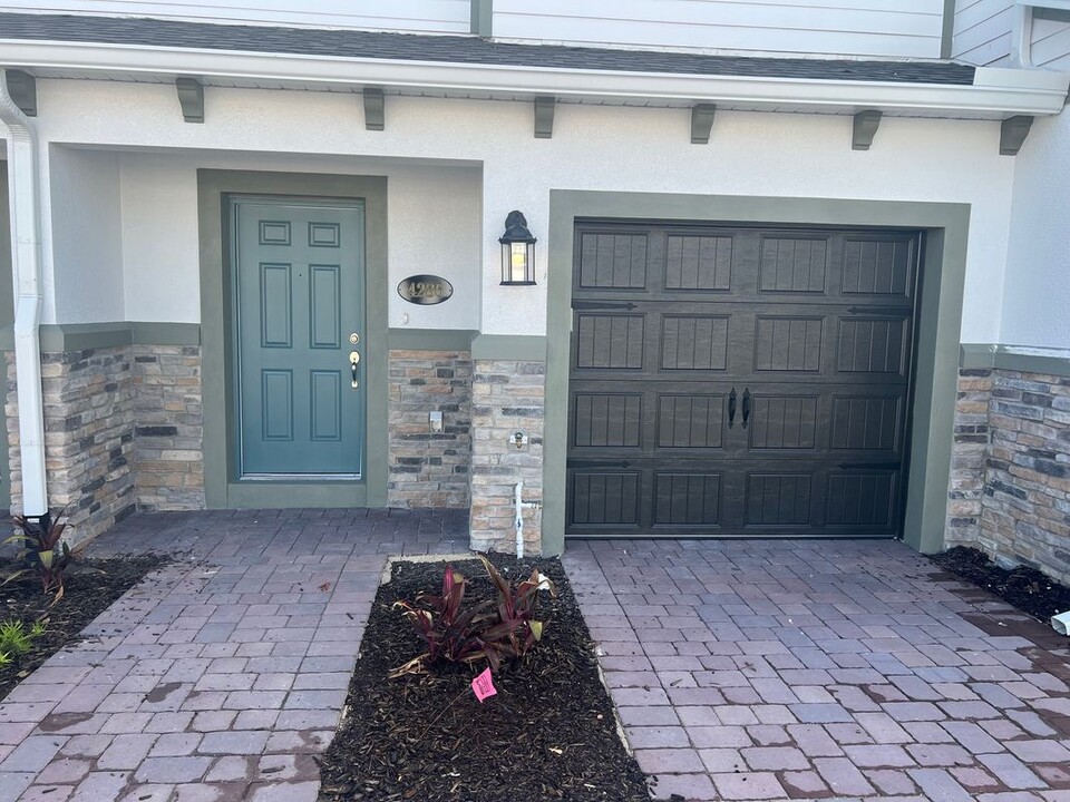 4286 Campsite Lp in Orlando, FL - Building Photo