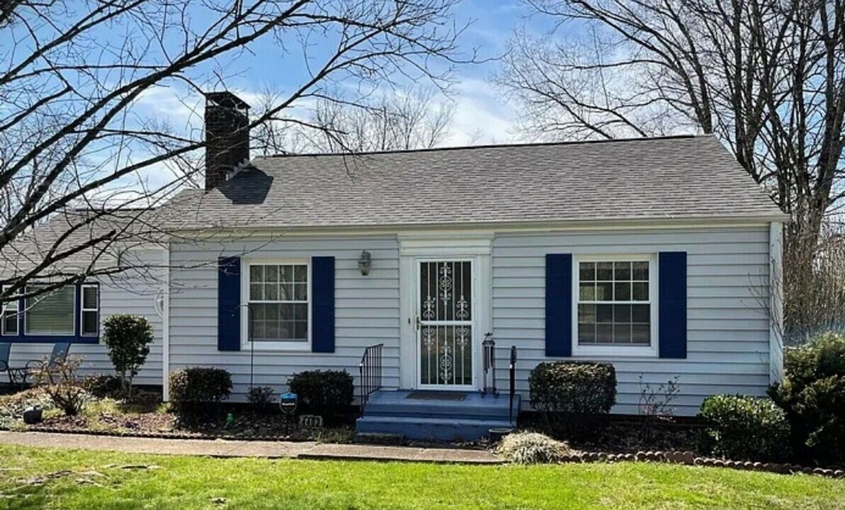 4403 Cypress Ln SW in Knoxville, TN - Building Photo