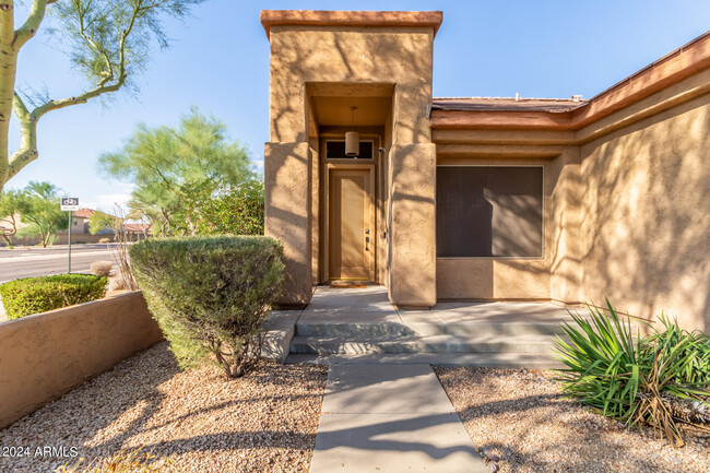 7602 E San Fernando Dr in Scottsdale, AZ - Building Photo - Building Photo