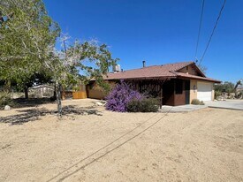 61974 Sunburst Cir in Joshua Tree, CA - Building Photo