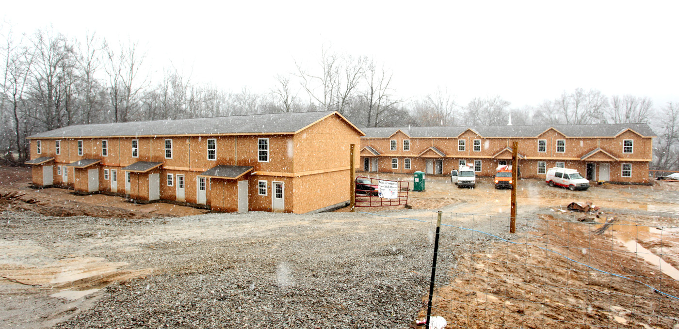 726 Coal River Rd in St. Albans, WV - Building Photo