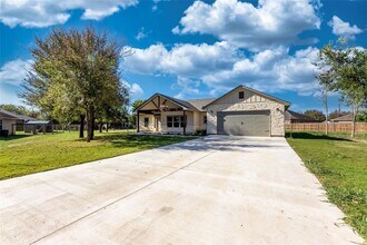 123 Kikipua in Bastrop, TX - Building Photo - Building Photo