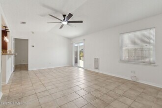 13248 Arbor Vitae Dr in Jacksonville, FL - Building Photo - Building Photo
