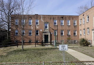 317-319 Anacostia Rd SE in Washington, DC - Building Photo - Building Photo