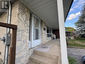 70 Marbury Crescent in Toronto, ON - Building Photo - Building Photo