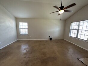 6921 95th St in Lubbock, TX - Building Photo - Building Photo