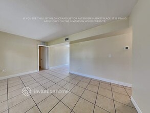 591 Sioux Rd in Atlantis, FL - Building Photo - Building Photo