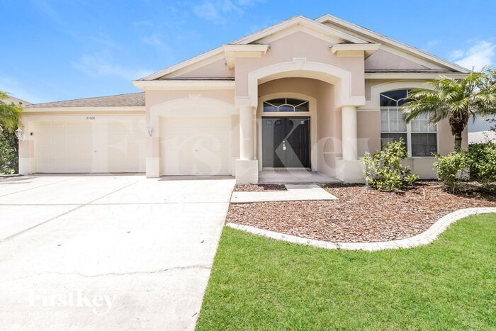 25808 Risen Star Dr in Wesley Chapel, FL - Building Photo