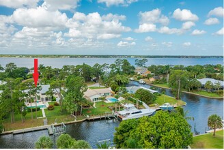 1947 NW Palmetto Terrace in Stuart, FL - Building Photo - Building Photo