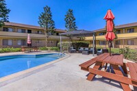 Waterstone Park Apartments in Santa Ana, CA - Building Photo - Building Photo