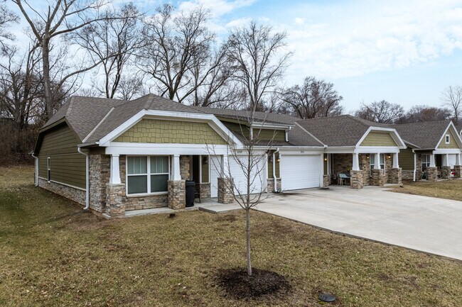 6543 Buchanan Crossing Dr in Kansas City, KS - Building Photo - Building Photo