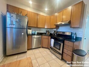 53 Myrtle St in Waltham, MA - Building Photo - Building Photo