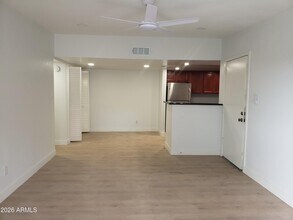 5757 W Eugie Ave in Glendale, AZ - Building Photo - Building Photo