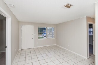 2365 Dordon Dr in Melbourne, FL - Building Photo - Building Photo