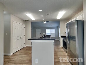 2103 Wexford Way in Statesville, NC - Foto de edificio - Building Photo