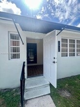 2946 SW 1st St in Miami, FL - Building Photo - Building Photo