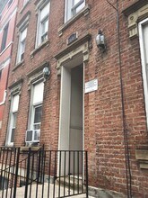 1641 Sycamore in Cincinnati, OH - Foto de edificio - Building Photo