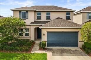 1046 Grand Hilltop Dr in Apopka, FL - Building Photo