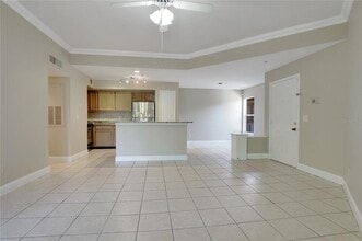 482 N Pin Oak Pl in Longwood, FL - Building Photo - Building Photo