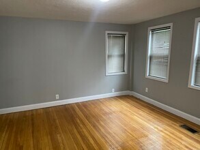 134 Boston St, Unit 1F in Salem, MA - Building Photo - Building Photo